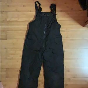 Black snow pants, very good used condition